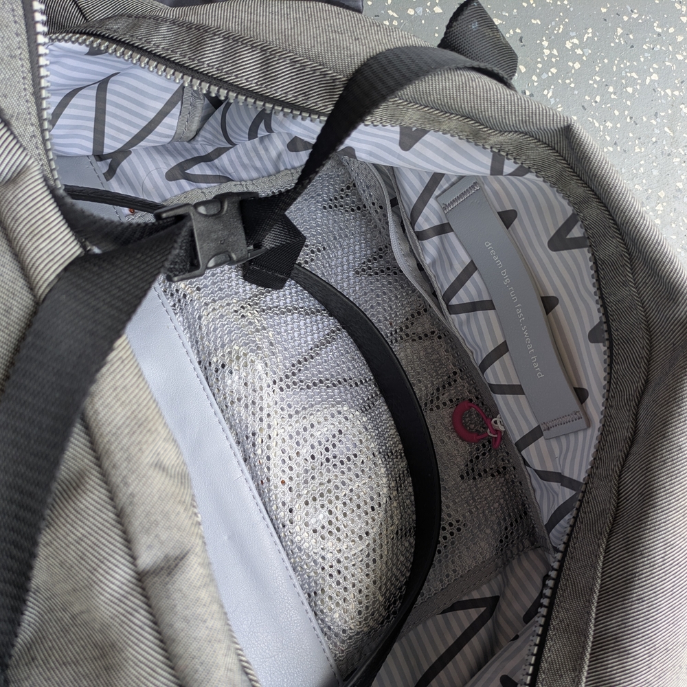 Lululemon Gray Gym Bag - Picture 5 of 5